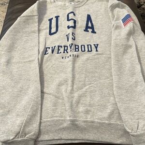 Perfect condition BEAT EVERYBODY crewneck